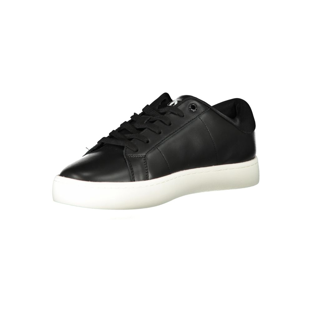 Umweltbewusste Sneaker mit charakteristischem Stil