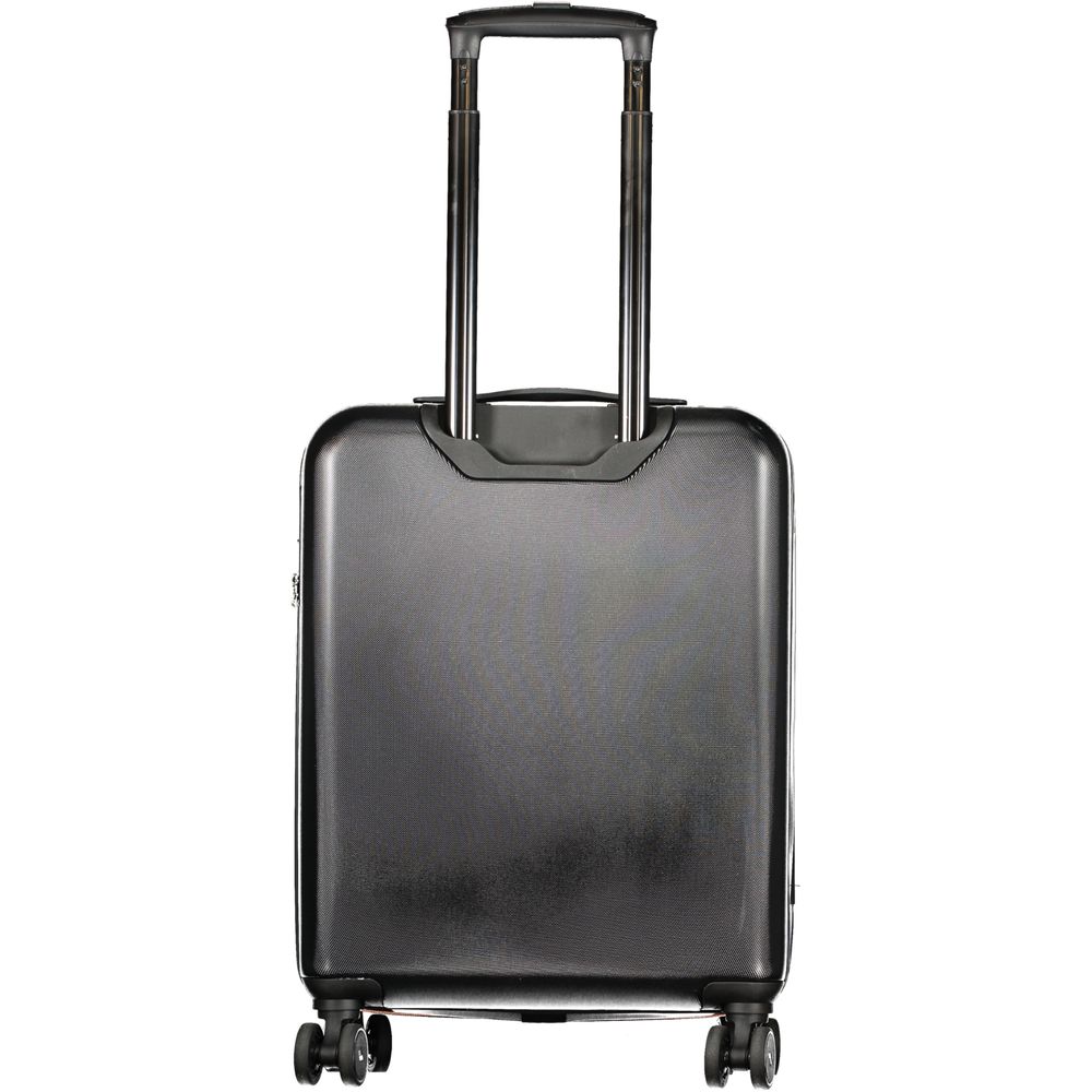 Schwarzes Plastikgepäck und Reise