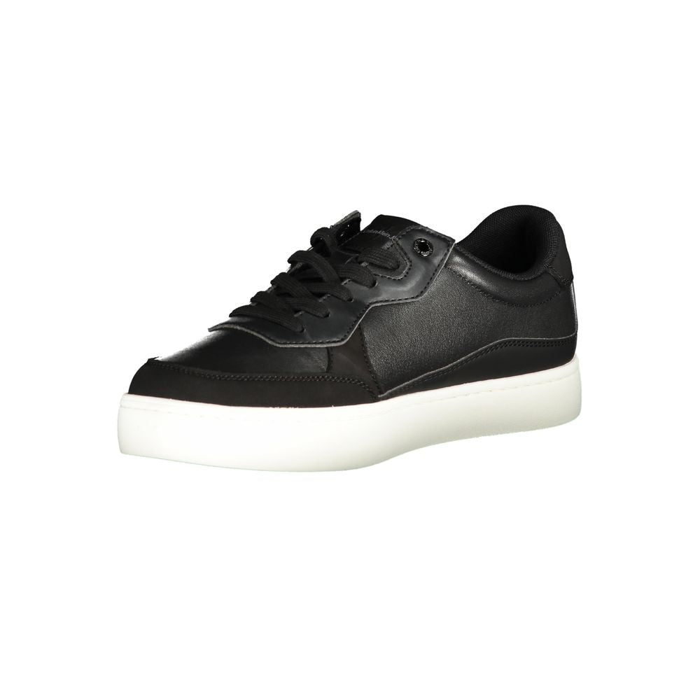 Elegante schwarze Sport-Sneaker mit Kontrastdetails