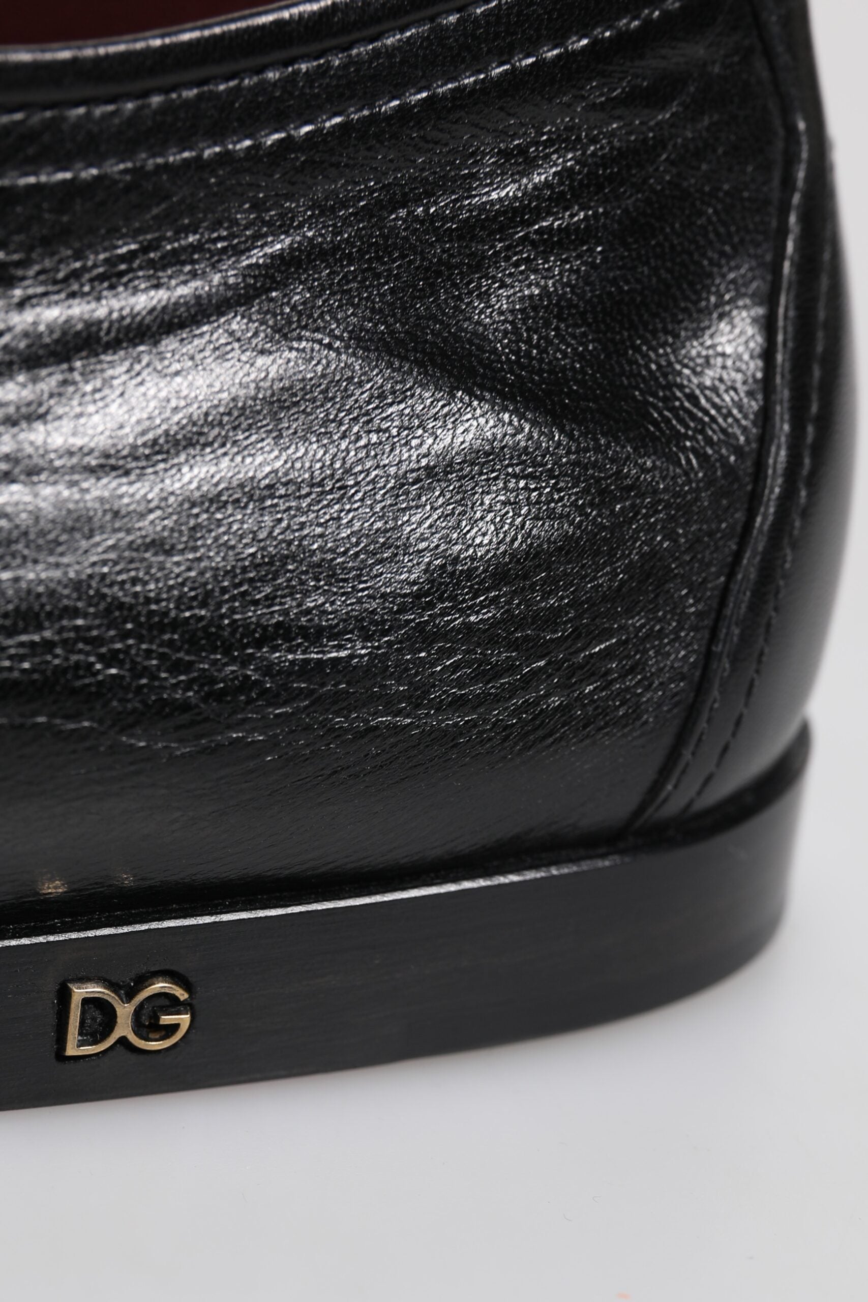 Schwarze Derby-Schnürschuhe aus Leder
