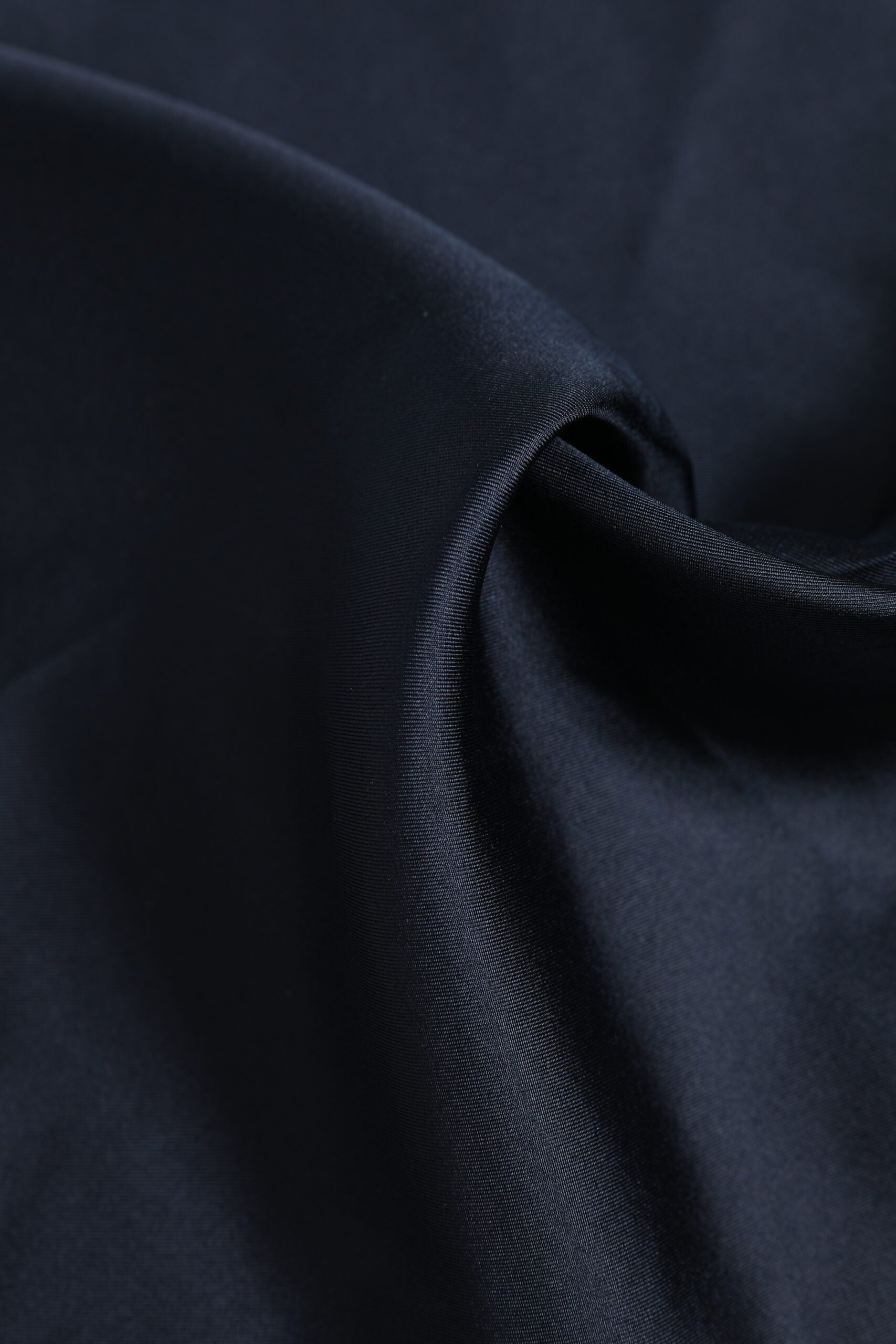 Blauer quadratischer Foulard aus Seide von DG Crown für Herren