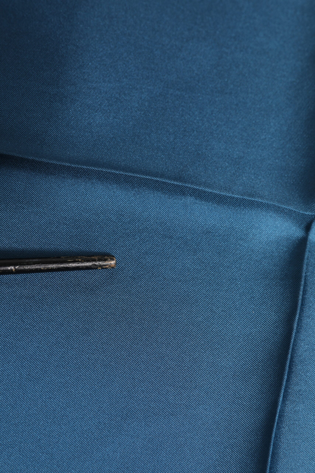 Blauer quadratischer Foulard aus Seide von DG Crown für Herren