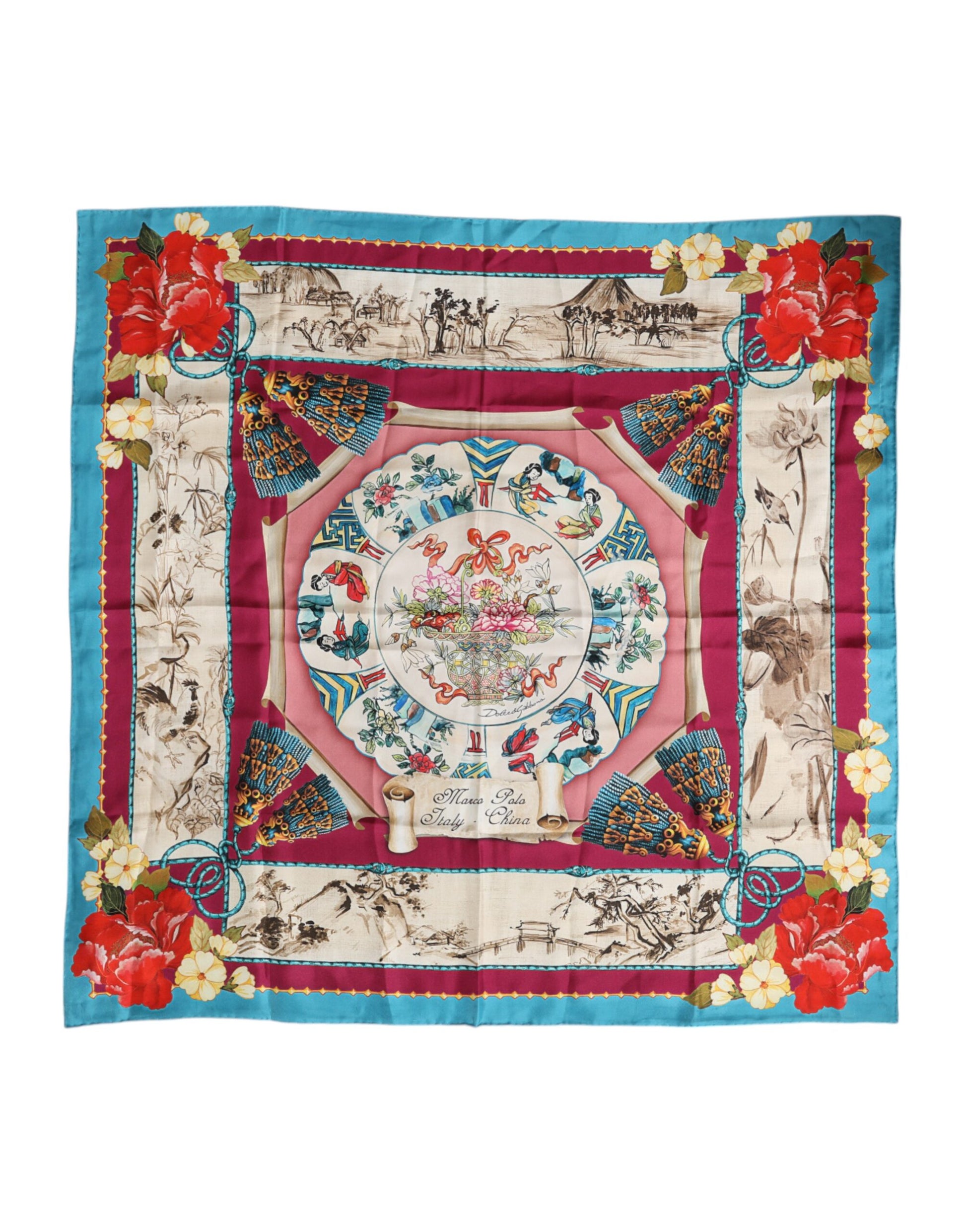 Quadratischer Foulard mit mehrfarbigem Blumenmuster