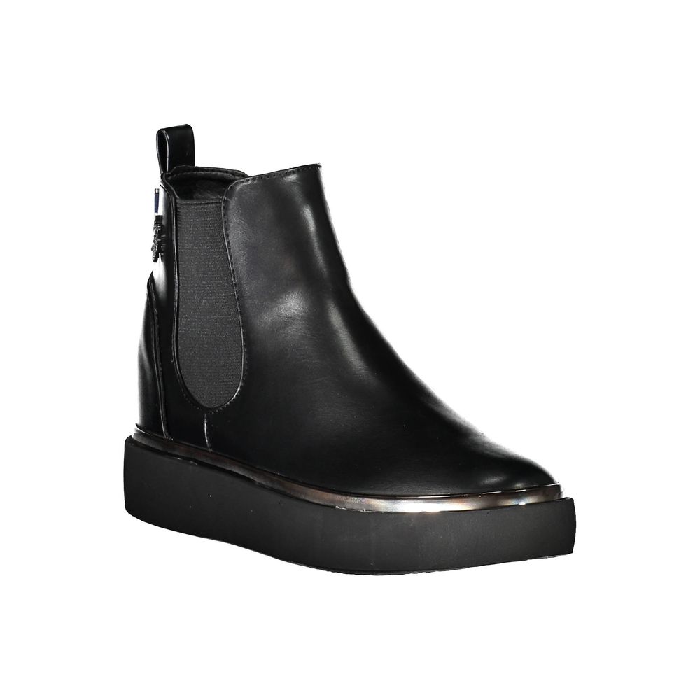 Schwarzer Polyesterstiefel