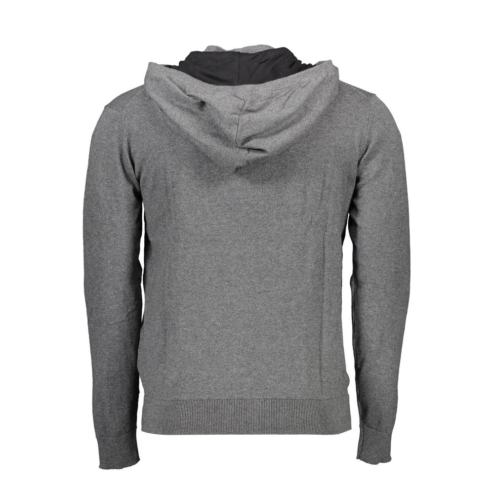 Grauer Baumwollpullover