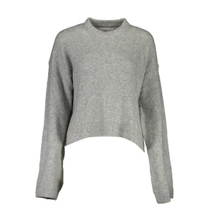 Grauer Wollpullover