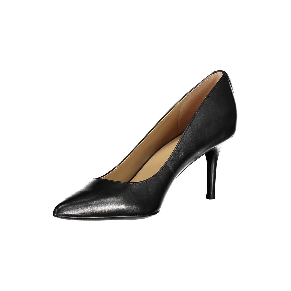 Flache Schuhe aus schwarzem Leder