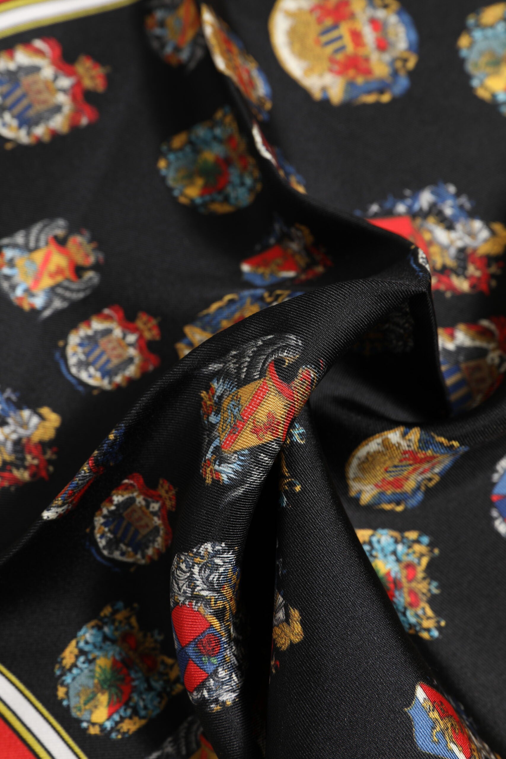 Mehrfarbiger quadratischer Foulard aus Seide für Herren