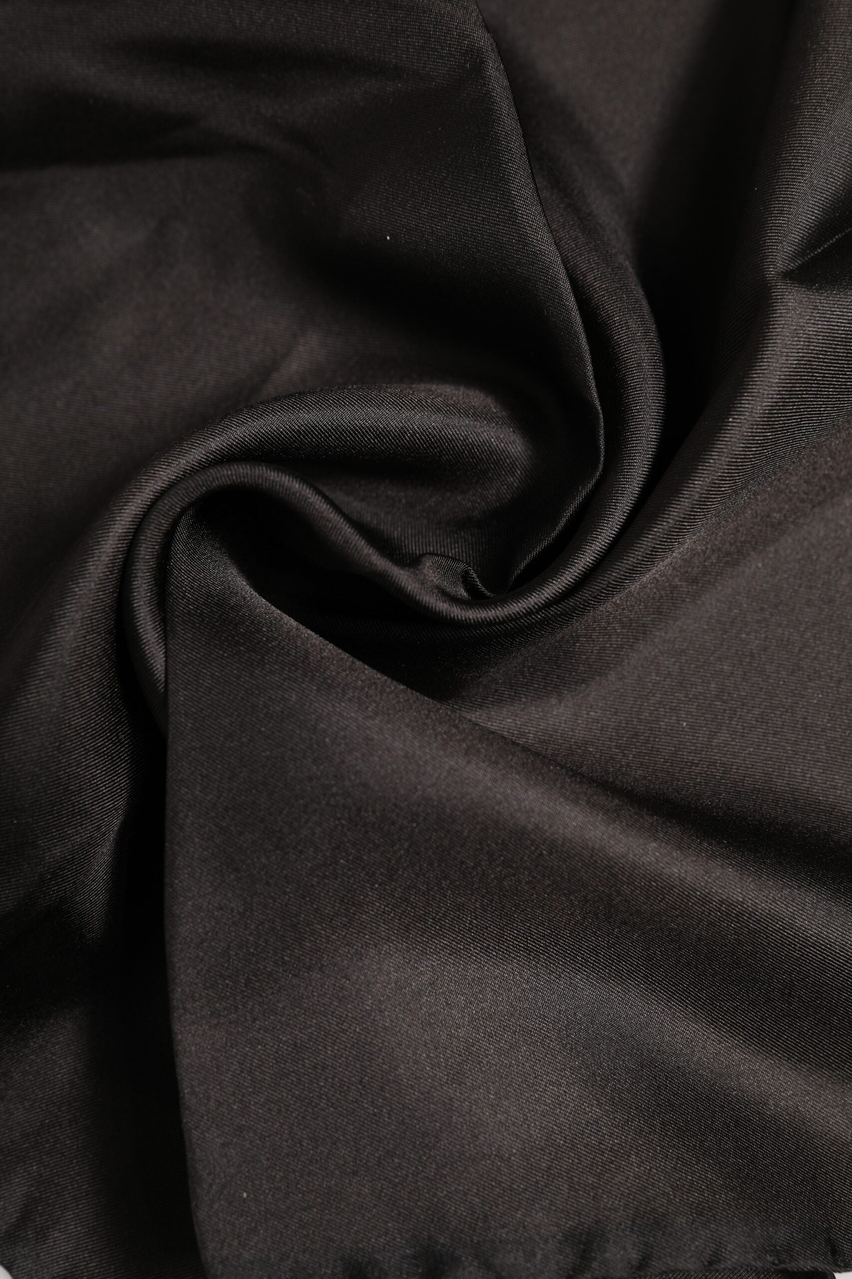Brauner quadratischer Foulard-Schal aus Seide von DG Crown für Herren
