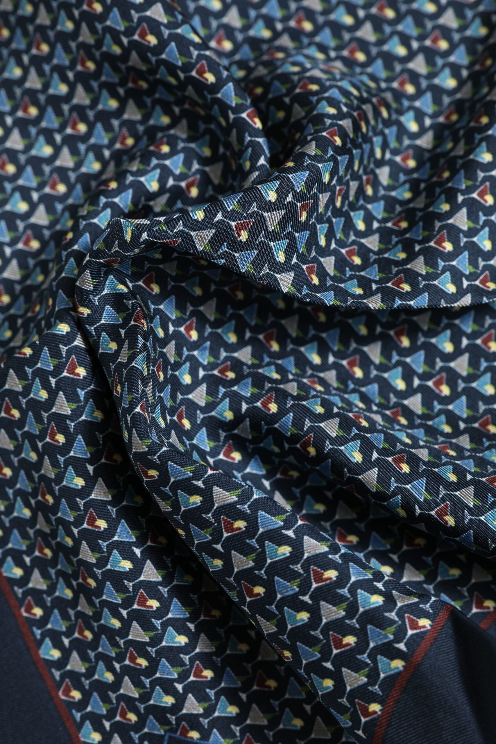 Blauer quadratischer Foulard aus Cocktailseide