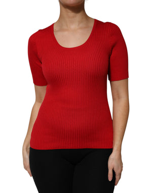 Rotes Pullover-Oberteil mit Rundhalsausschnitt und kurzen Ärmeln