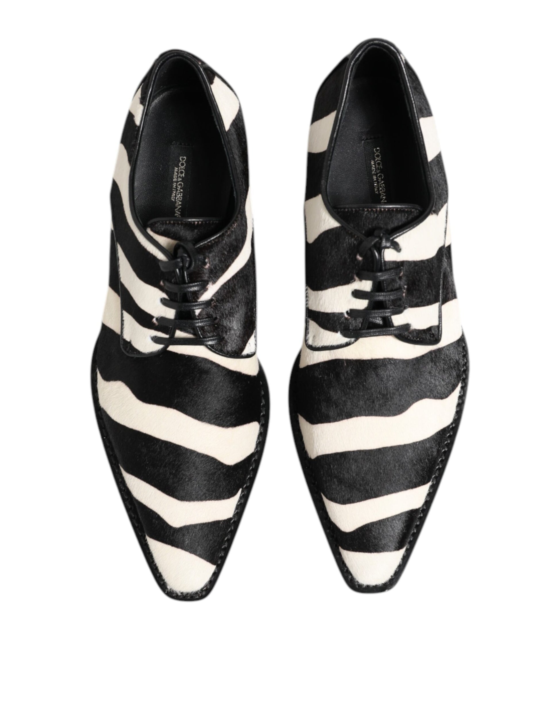 Schwarz-weiße Abendschuhe aus Ponyfell mit Zebramuster