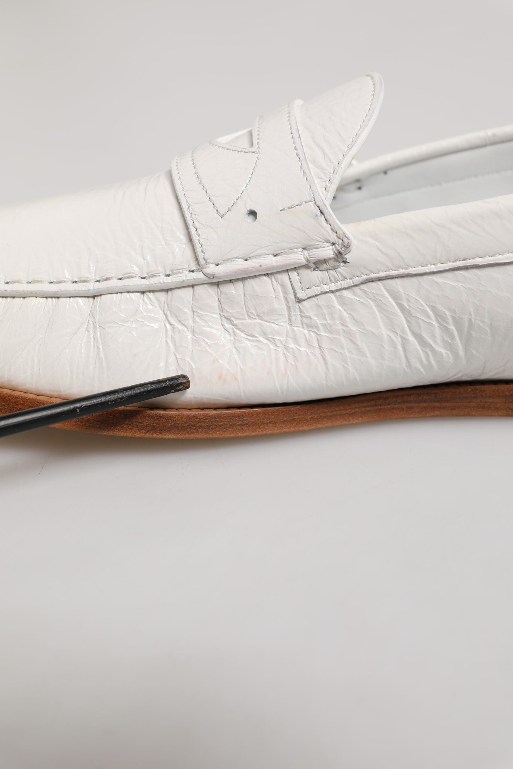 Weiße Leder-Loafer, Mokassins, Slipper