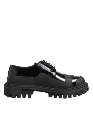 Schwarze Trekking-Derby-Schuhe aus Lackleder