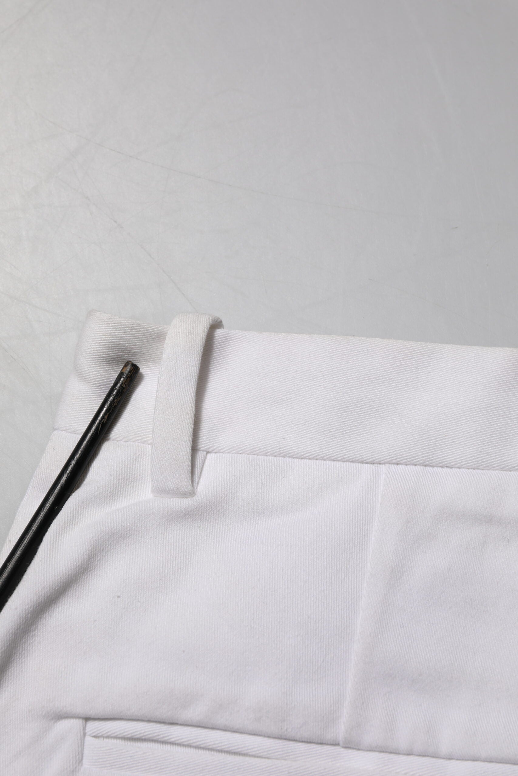 Weiße Bermudashorts aus Baumwolle mit mittlerer Taille für Damen