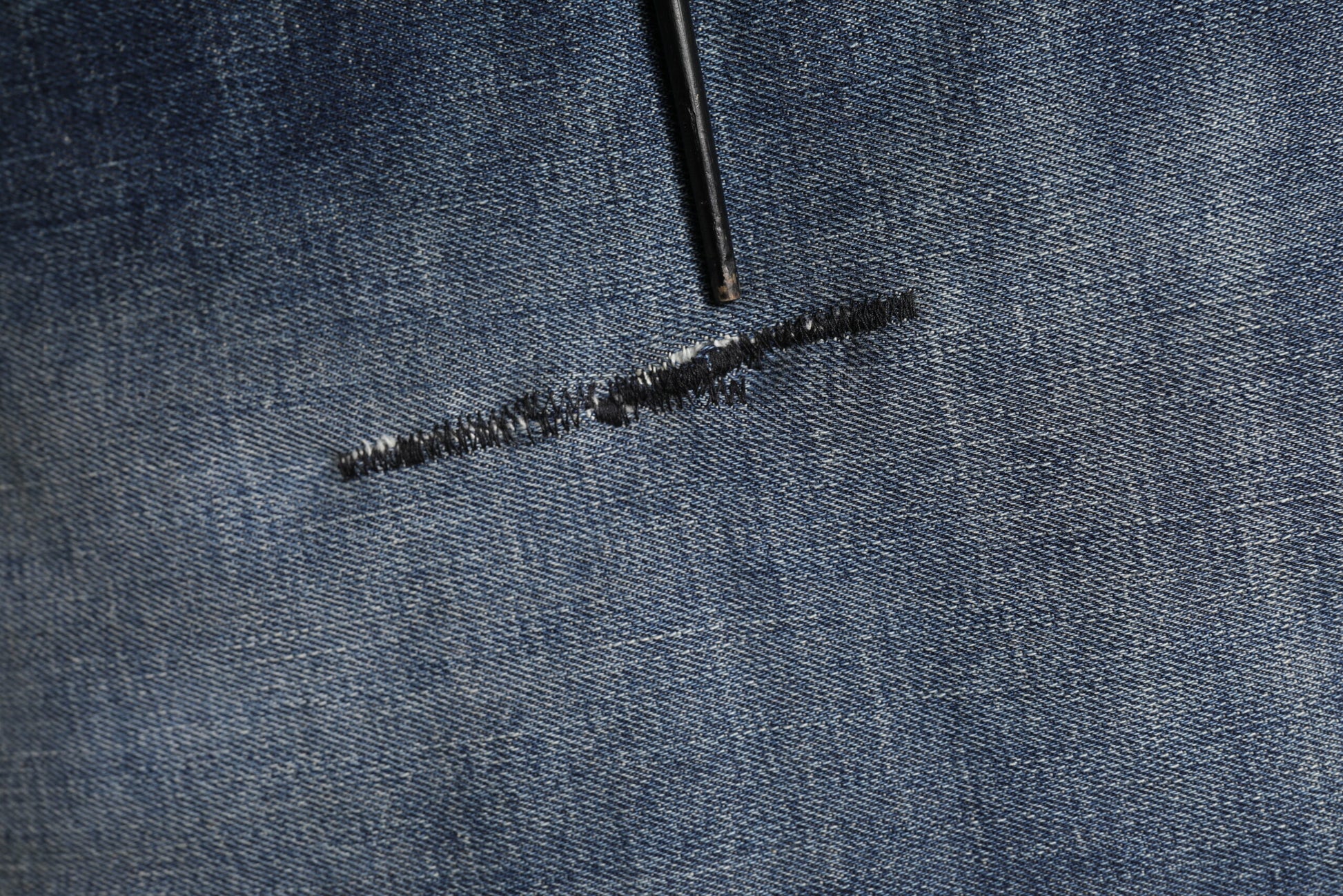 Dolce & Gabbana Blue Washed Skinny Logo Plaque Men Denim Jeans