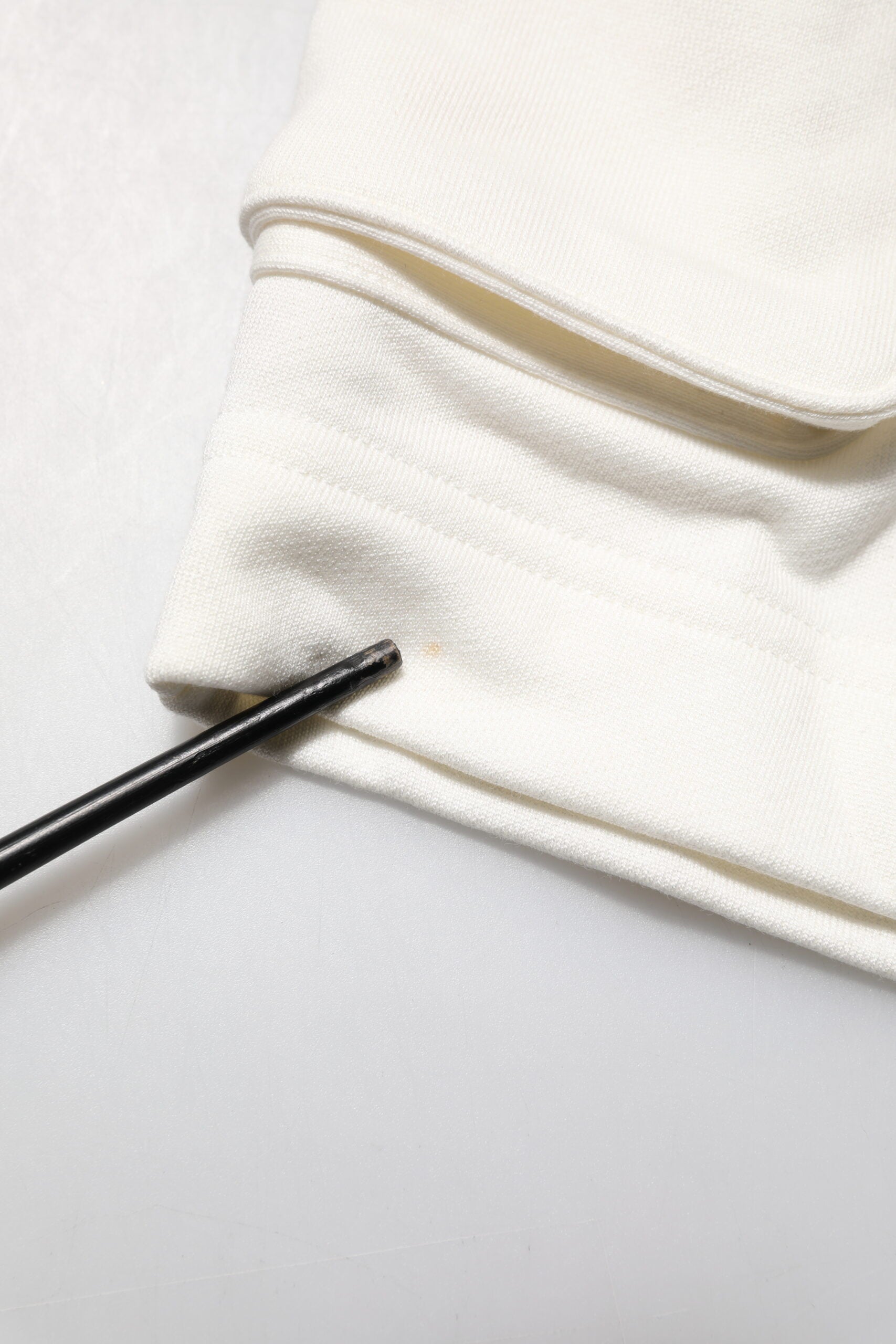 Dolce & Gabbana White Cotton Cargo Bermuda Sweatshorts Shorts