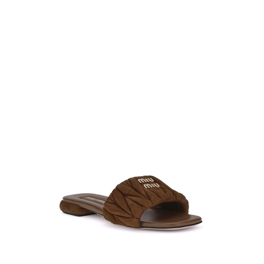 Sandalen aus Matelassé-Nappaleder