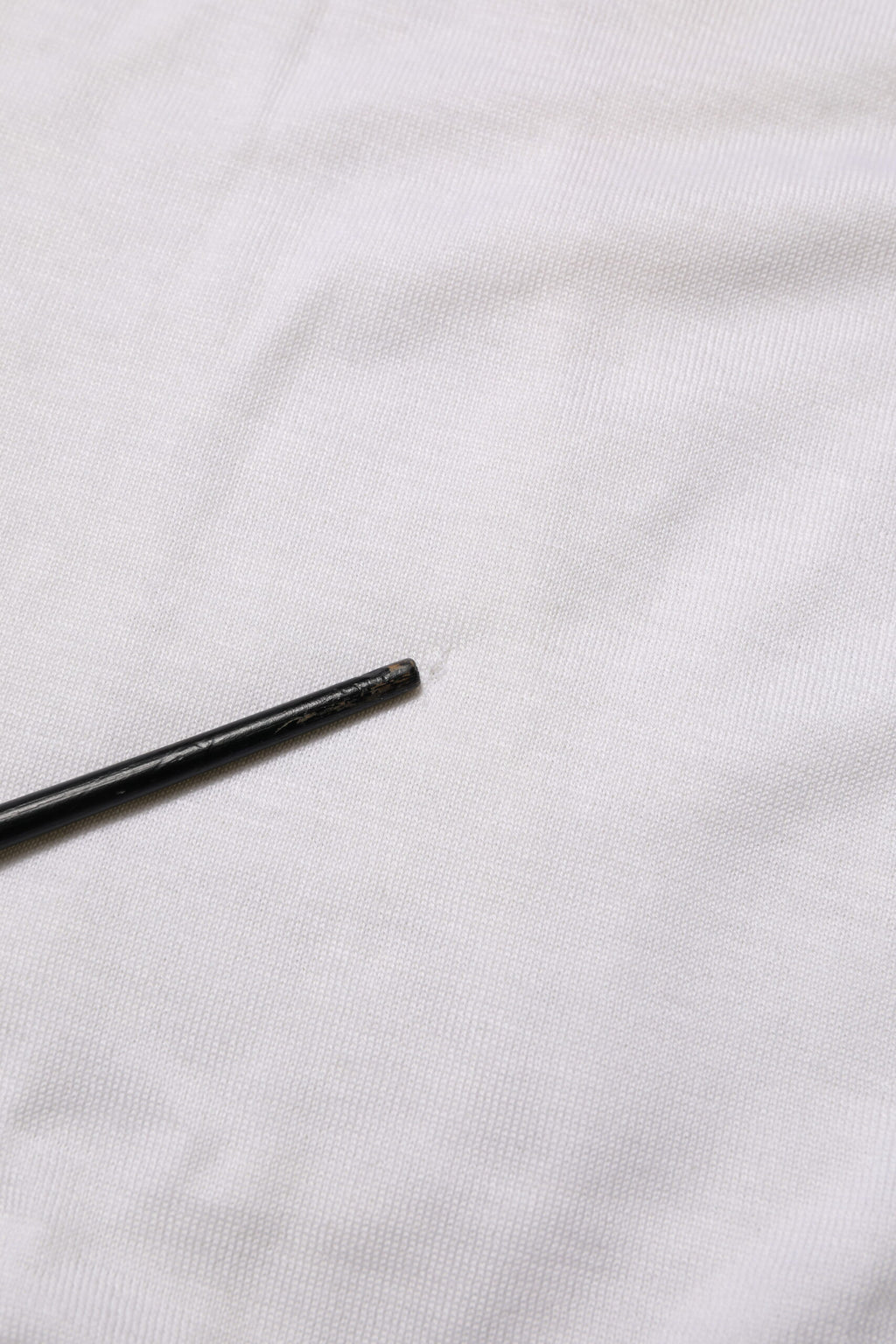 Dolce & Gabbana White Cashmere Logo V-neck Pullover Sweater