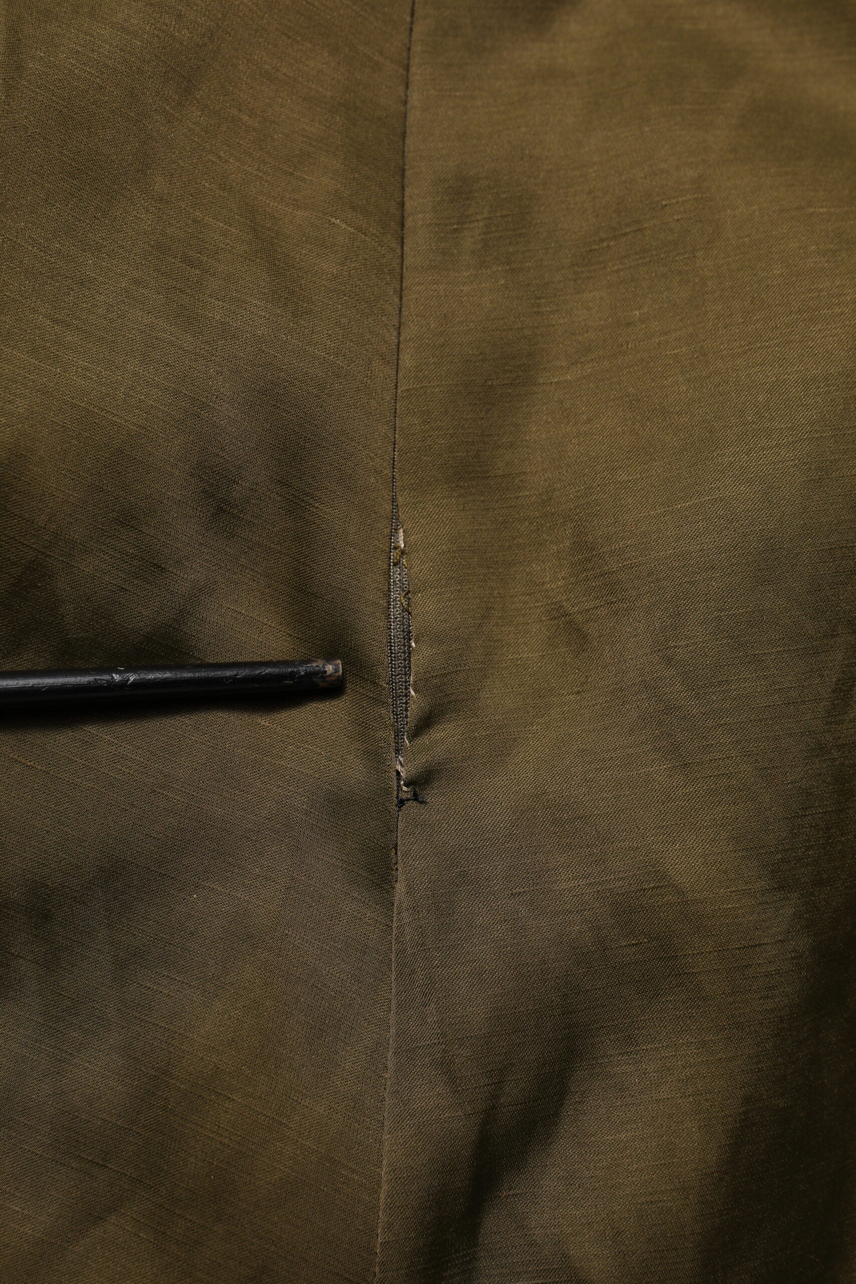 Olivgrüner A-Linien-Midirock aus Viskose mit hoher Taille