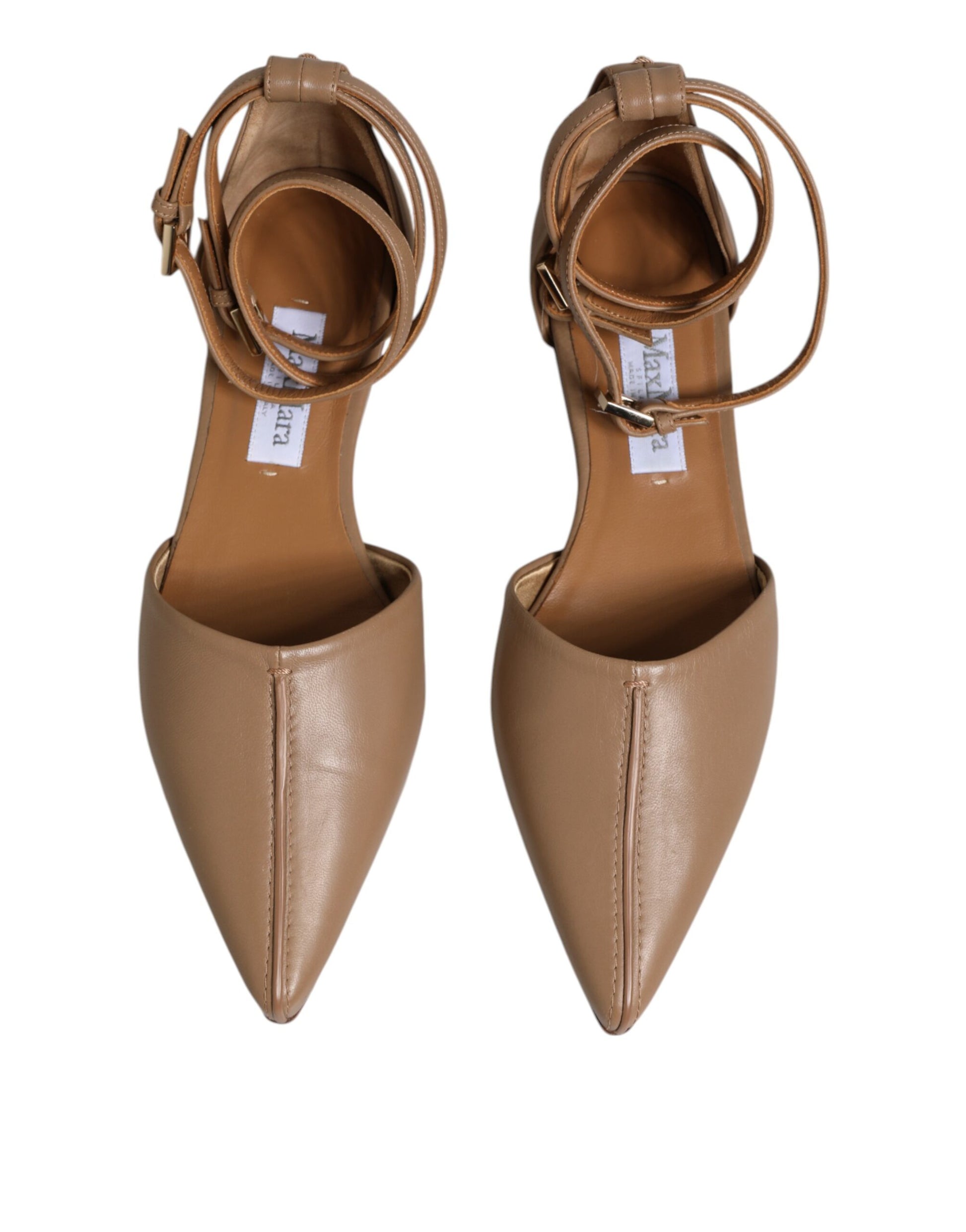 Beige Ledersandalen mit spitzer Zehenpartie und Ballerinas