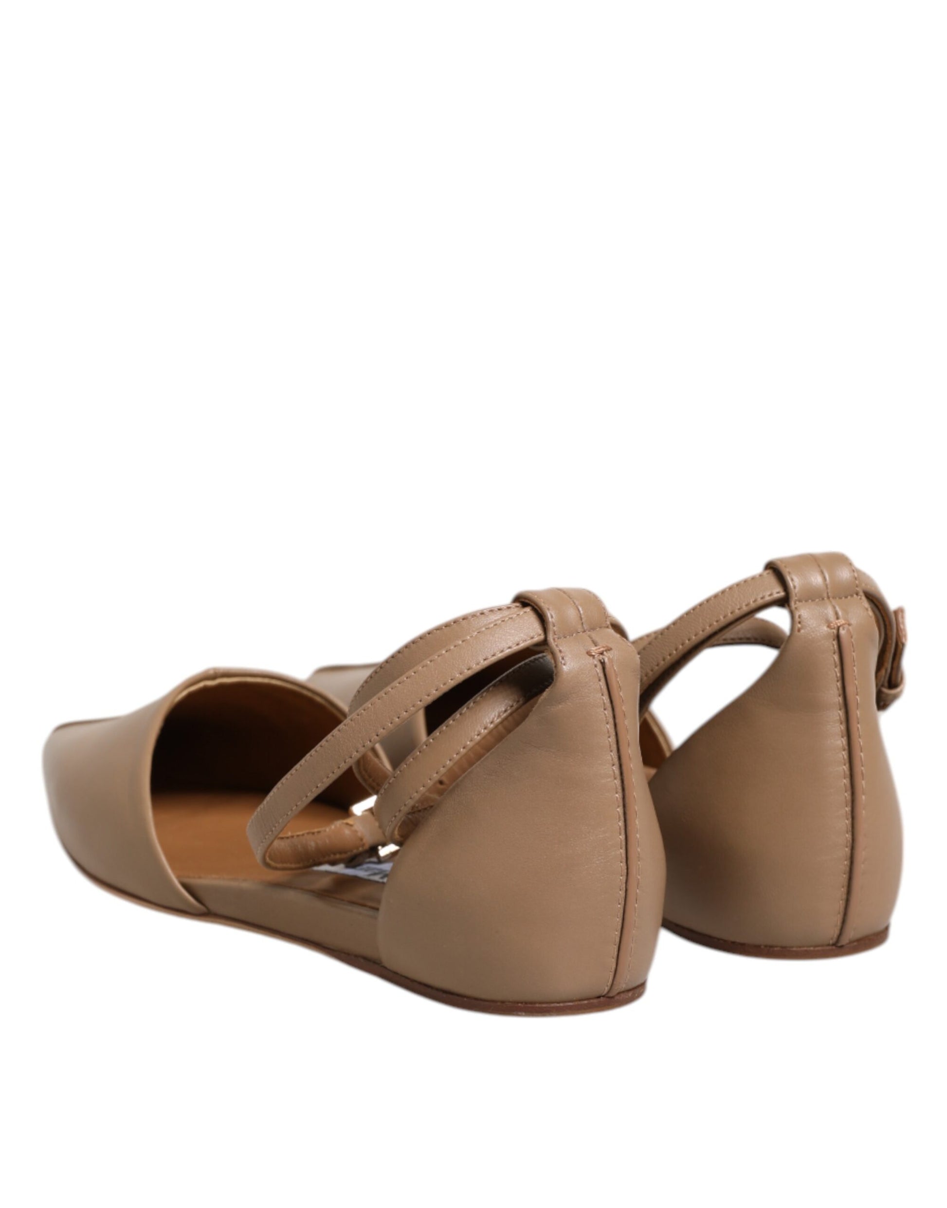 Beige Ledersandalen mit spitzer Zehenpartie und Ballerinas