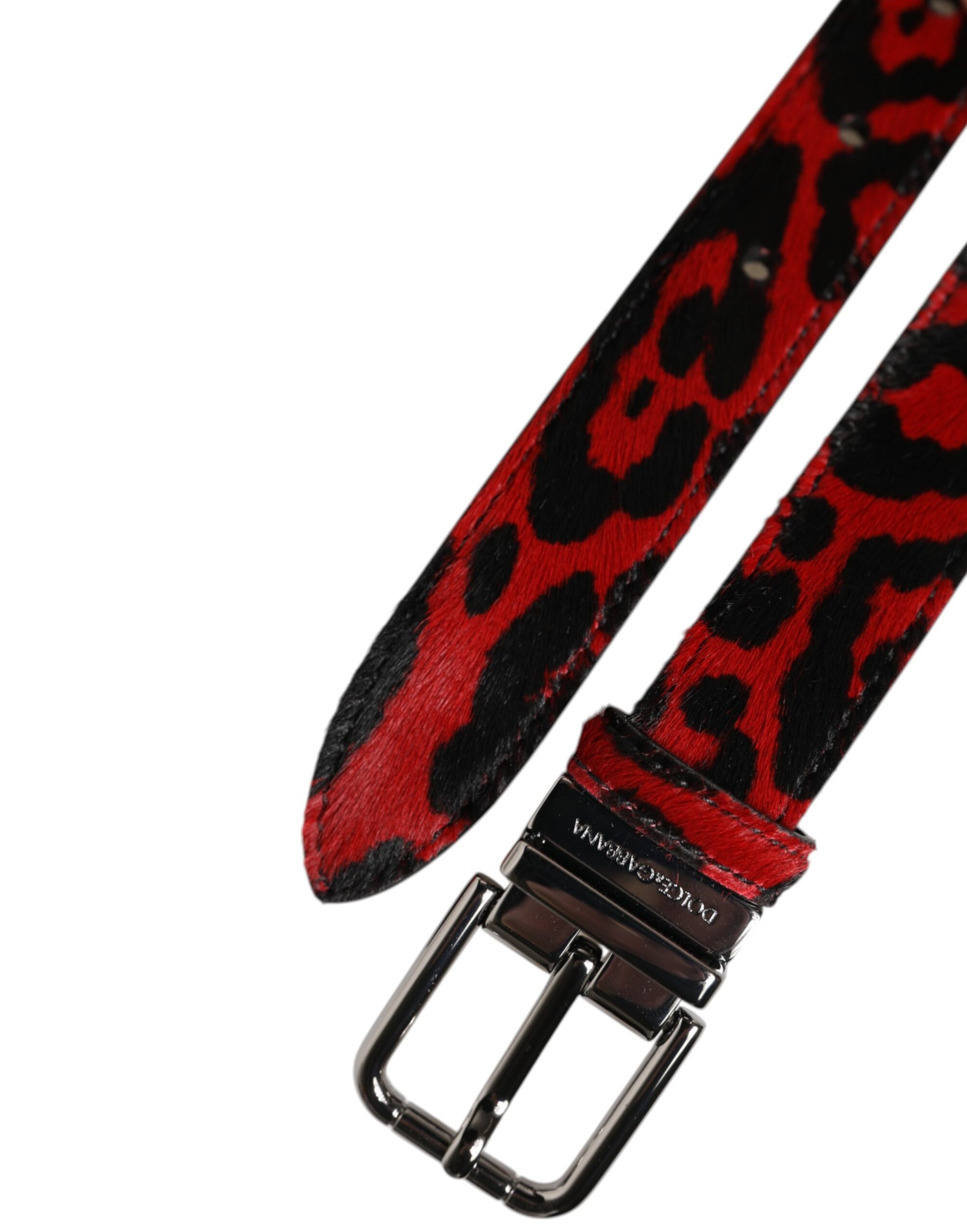 Schwarz-roter Leopardengürtel mit silberner Metallschnalle