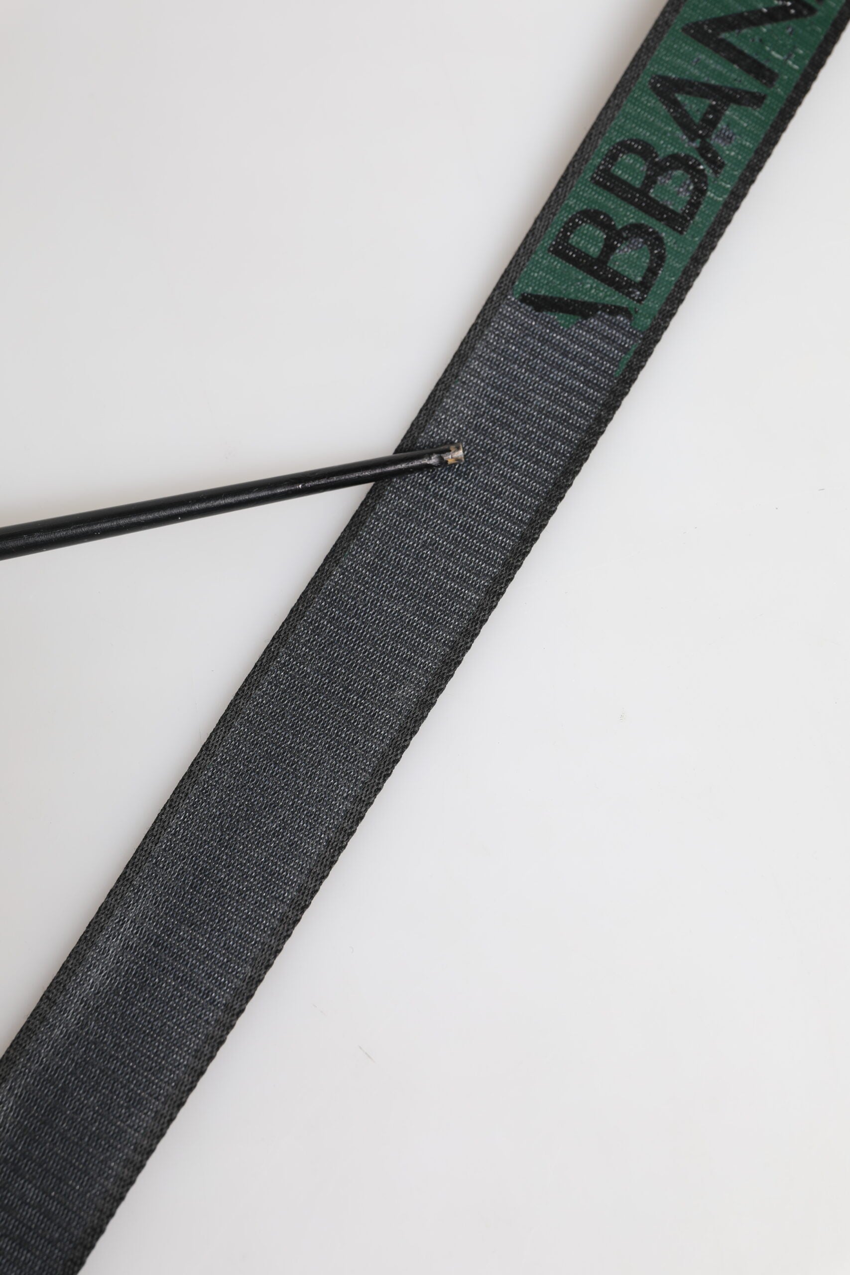 Grün-schwarzer Polyestergürtel mit DG-Logo-Schnalle