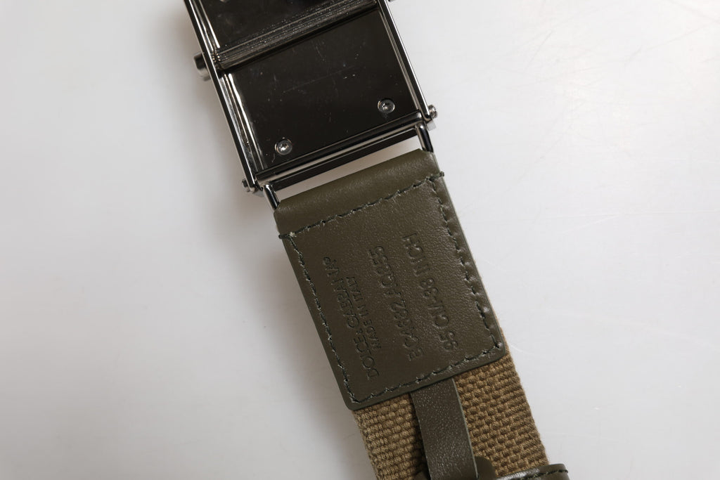 Militärgrüner Nylongürtel mit Logo und Metallschnalle