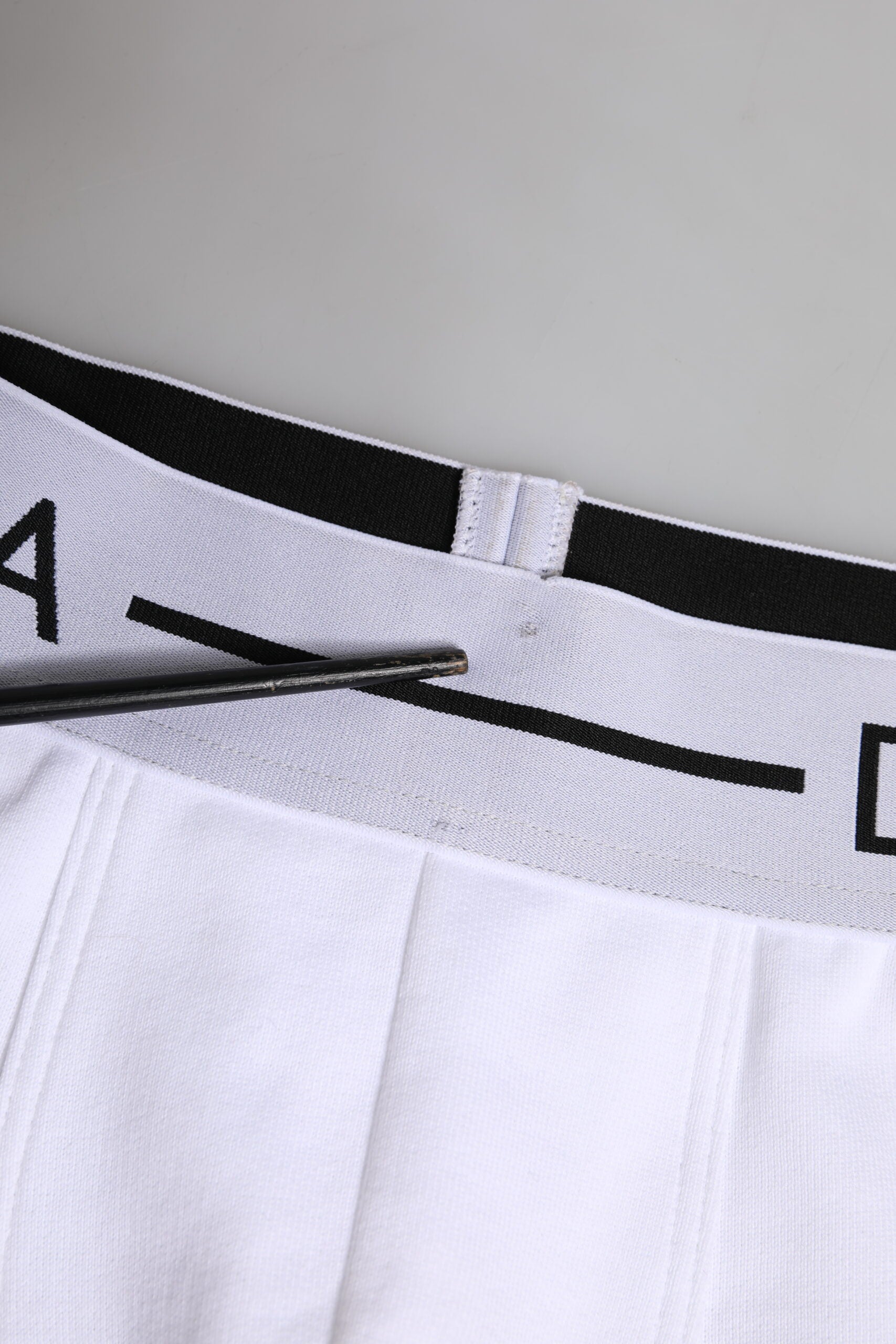 Weiße Boxershorts aus Baumwollstretch in normaler Passform