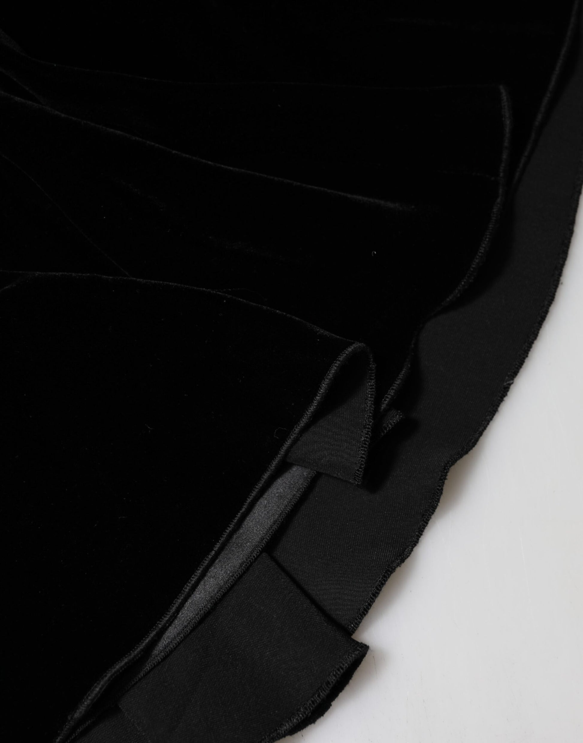 Dolce & Gabbana Black High Waist Fit Flared Midi Skirt