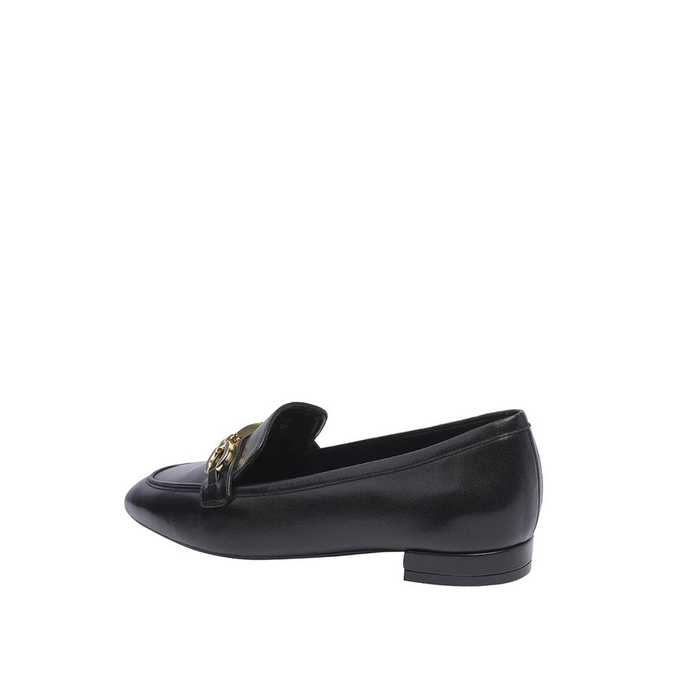 Signature Square Leather Loafers