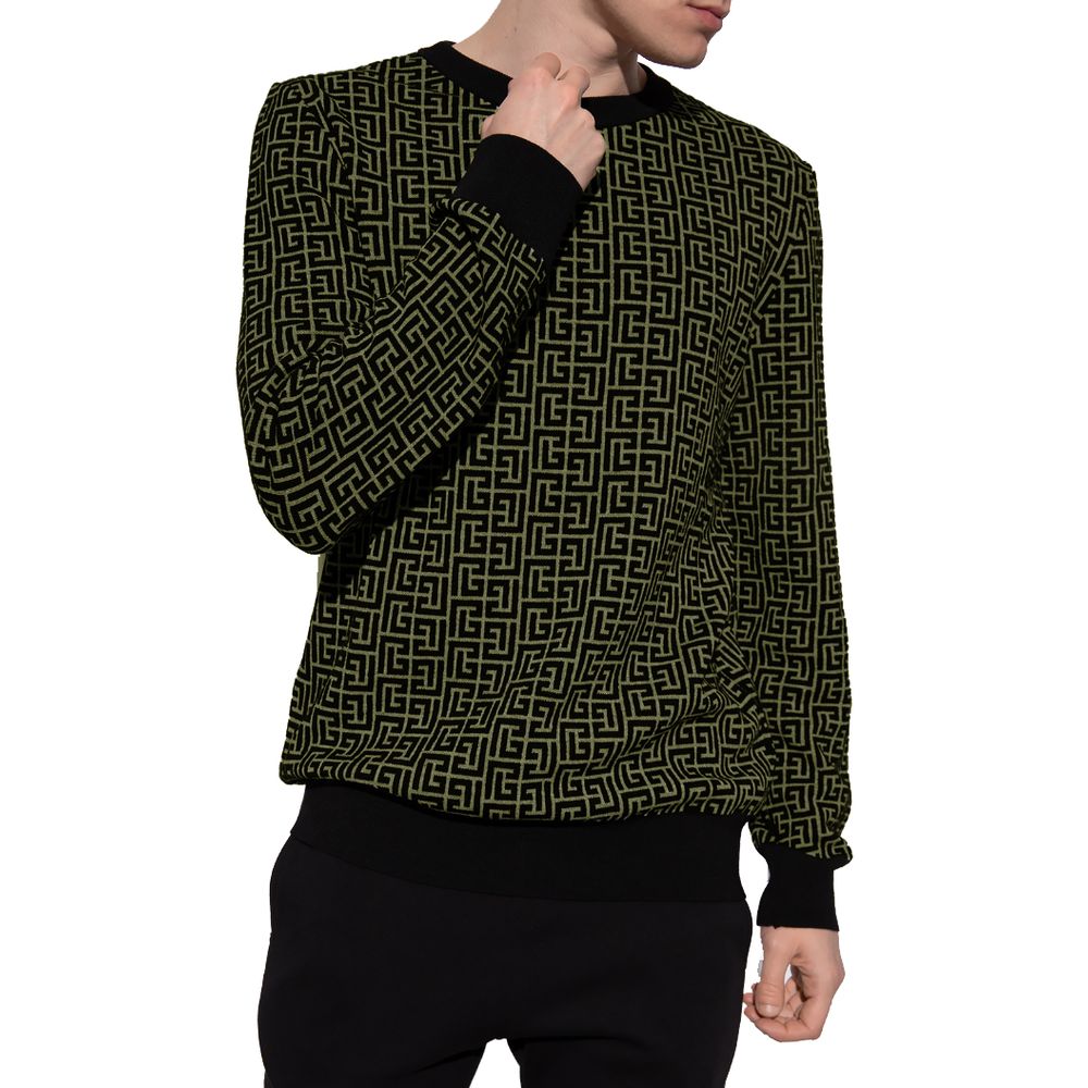 Grüner Wollpullover