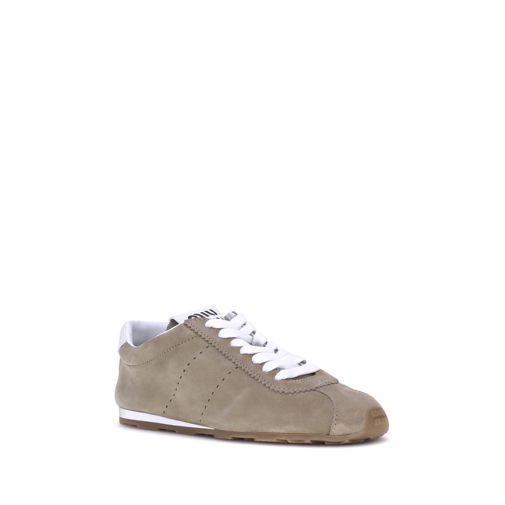 Sneakers aus Wildleder mit Federn
