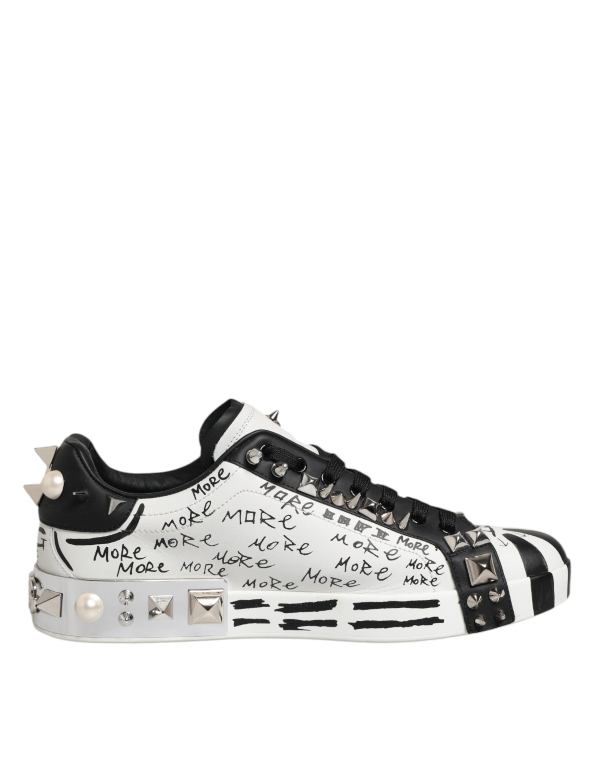 Schwarz-weiße Low-Top-Sneakers mit Nieten