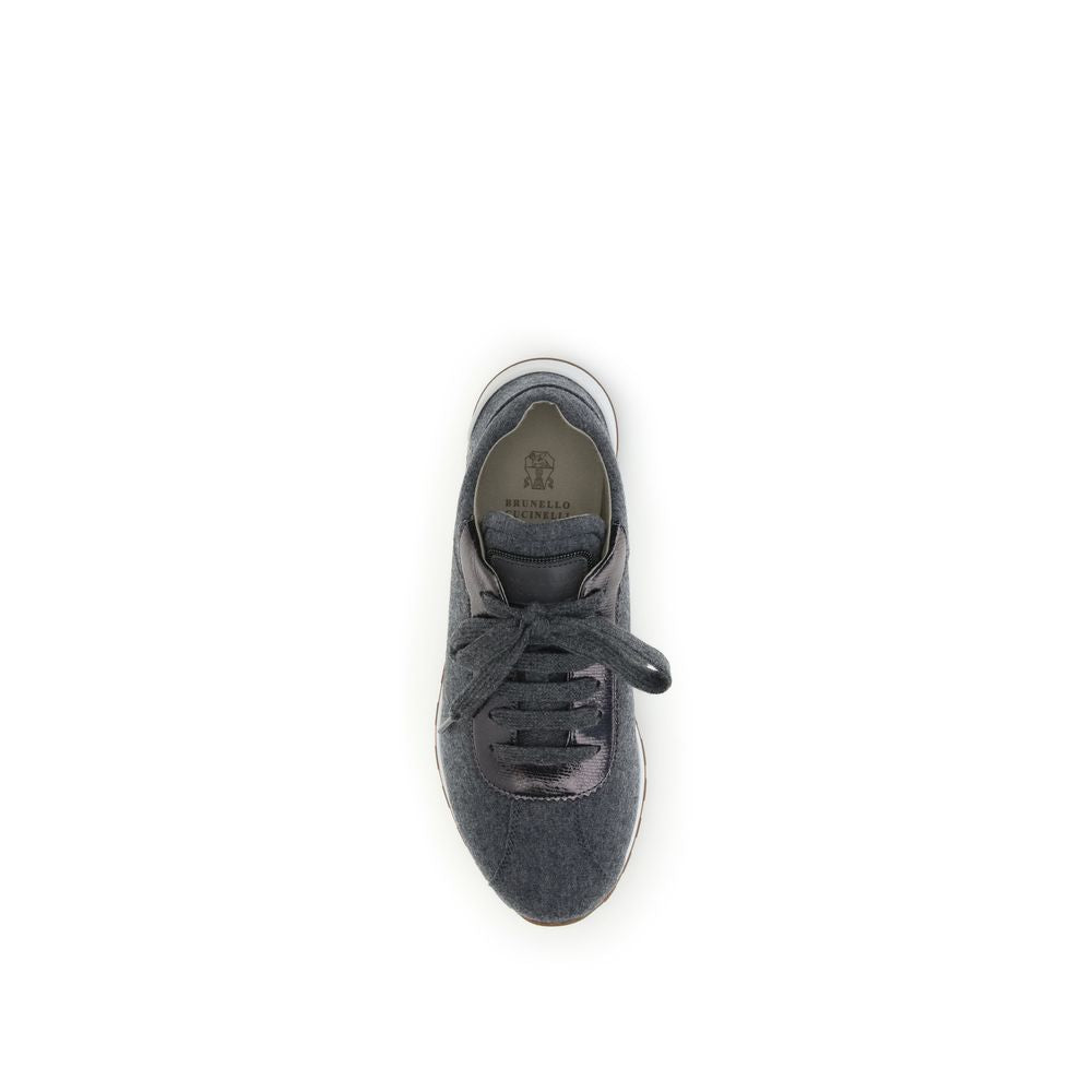 PAIR OF SNEAKERS