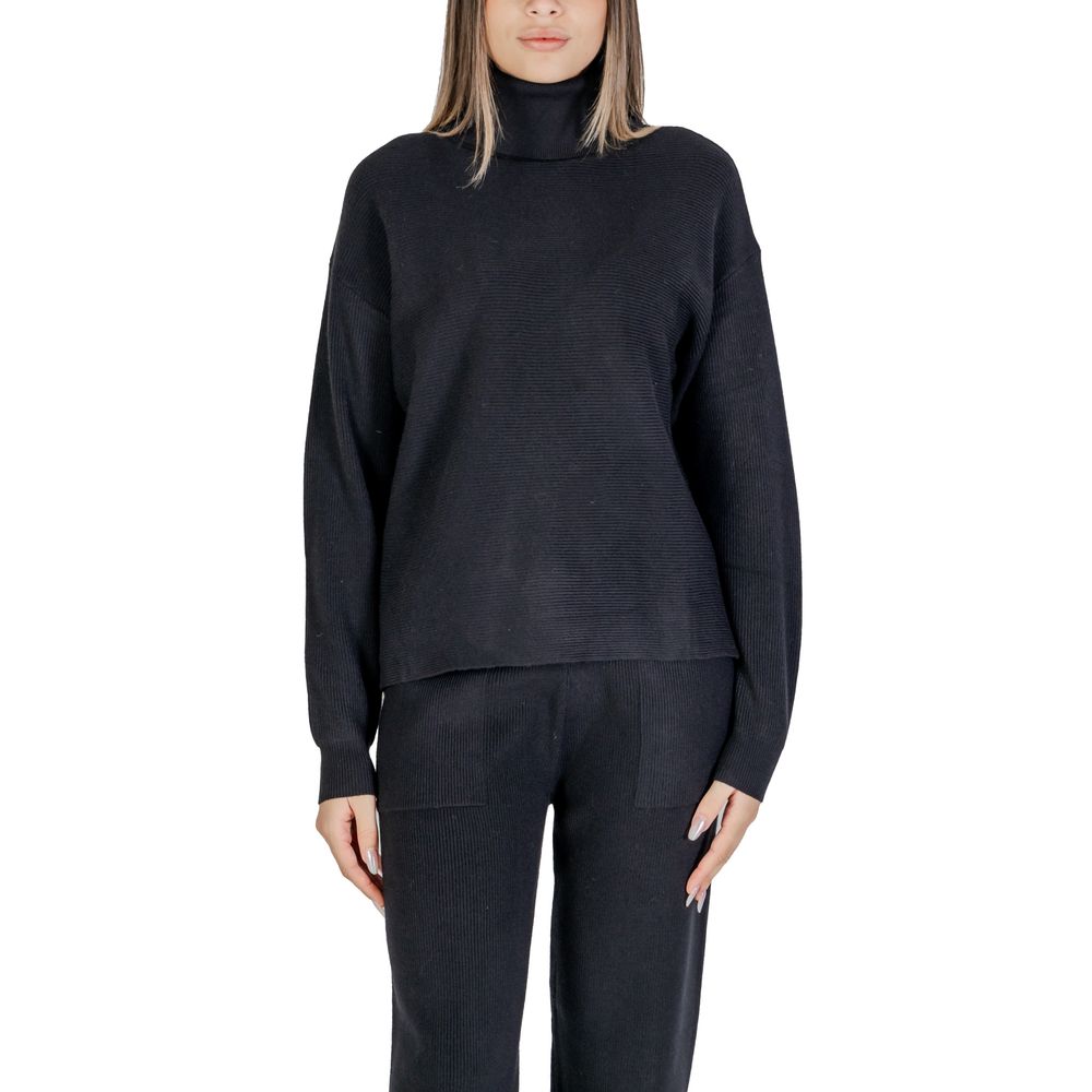 Cleré Black Viscose Turtleneck