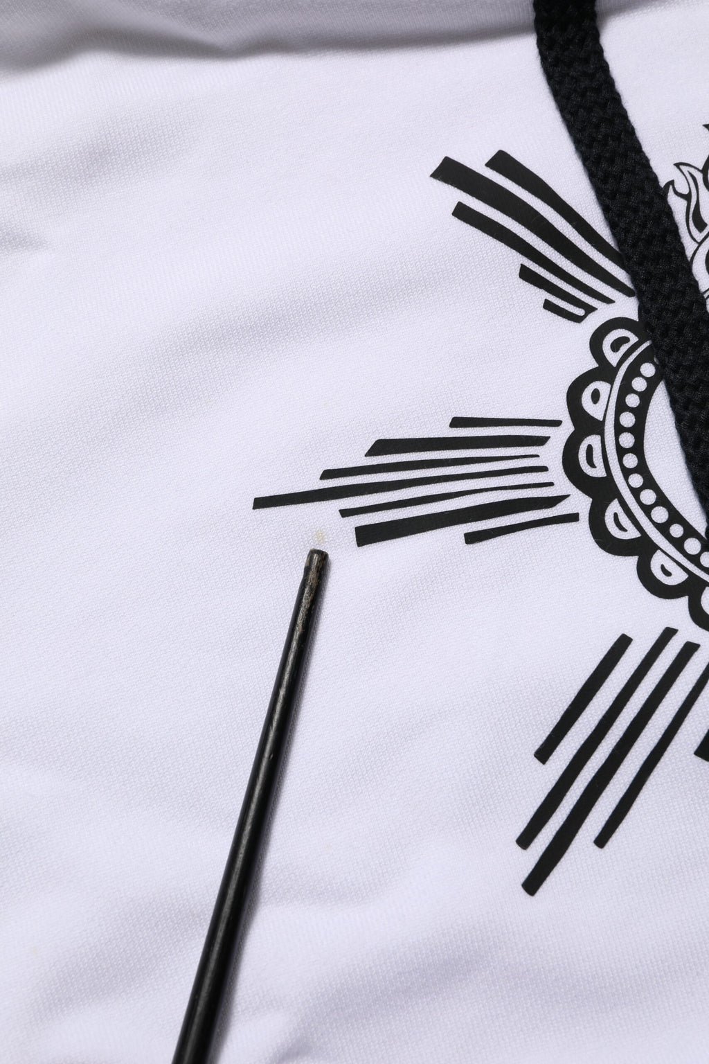 Dolce & Gabbana White Sacred Heart Hooded Sweatshirt Sweater